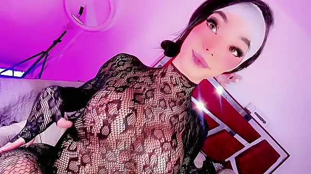 beautifulstarr online show from October 7, 4:08 pm