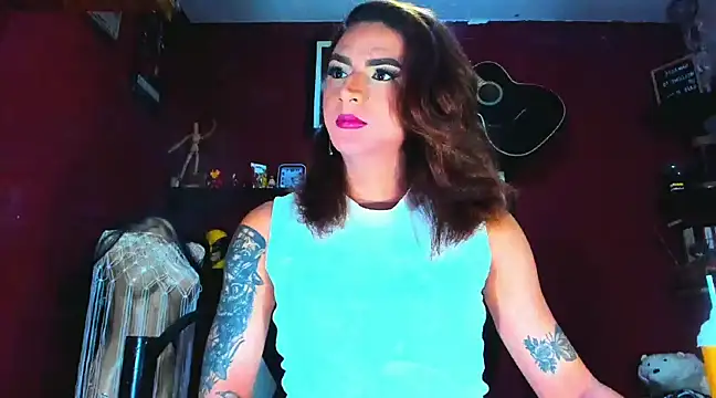 Snapshot of dariell_smokesexx chatting on March 18, 9:05 am dariell smokesexx online show from March 18, 9:05 am