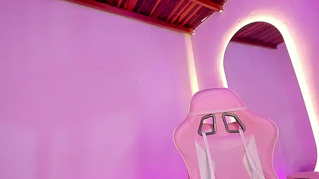  girl fernanda  online show from October 5, 11:04 pm