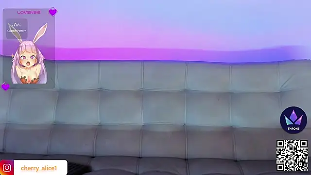 Snapshot of alicee_salvatore chatting on March 17, 2:36 am alicee salvatore online show from March 17, 2:36 am